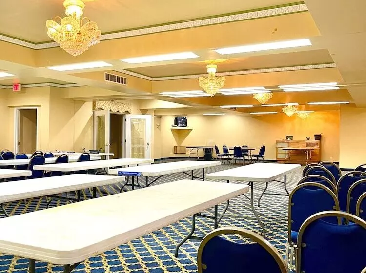 ホテル M Morgantown   Wvu Area