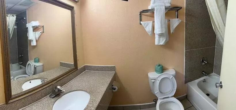 ホテル M Morgantown   Wvu Area