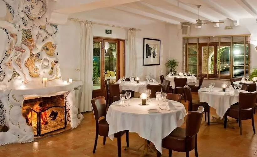 Hotel Punta Sur