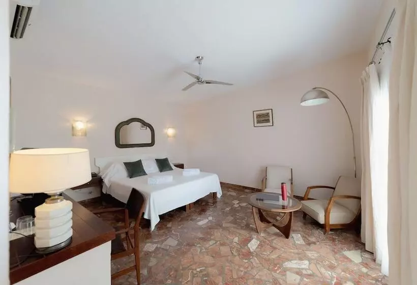 Hotel Punta Sur