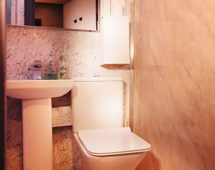 Hotelli Boutique Shut Eyes In London