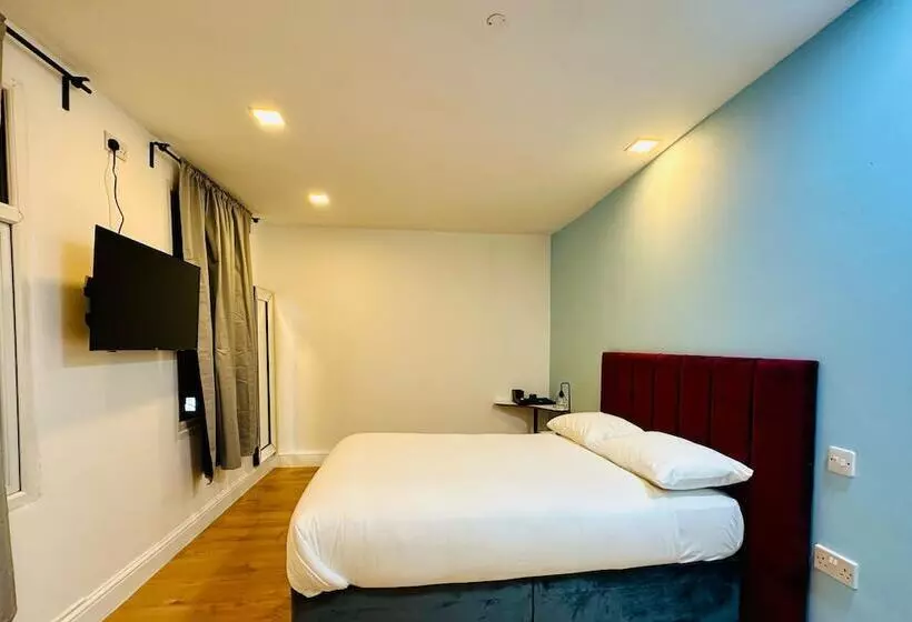 Hotelli Boutique Shut Eyes In London
