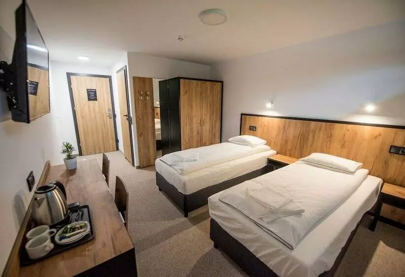 Hotelli Sport Rooms Spała