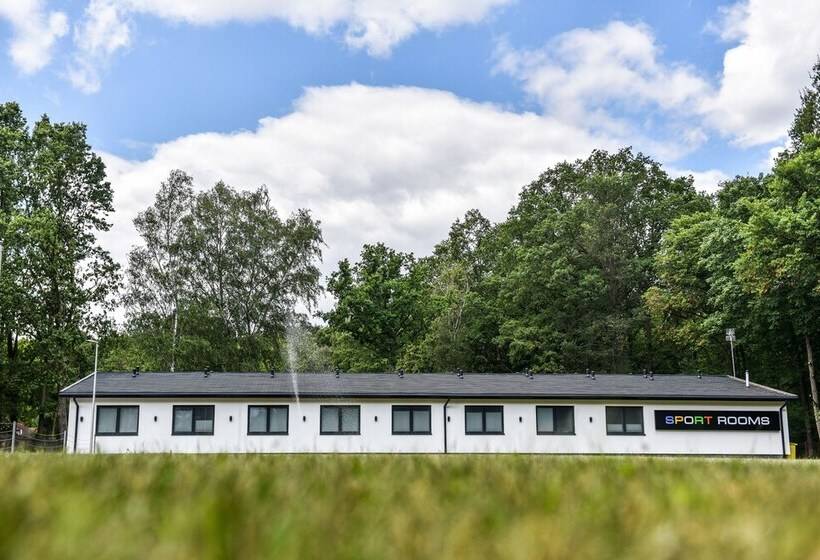 בית מלון כפרי Sport Rooms Spała