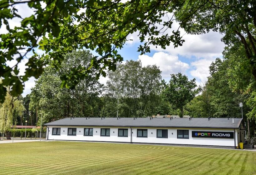 בית מלון כפרי Sport Rooms Spała