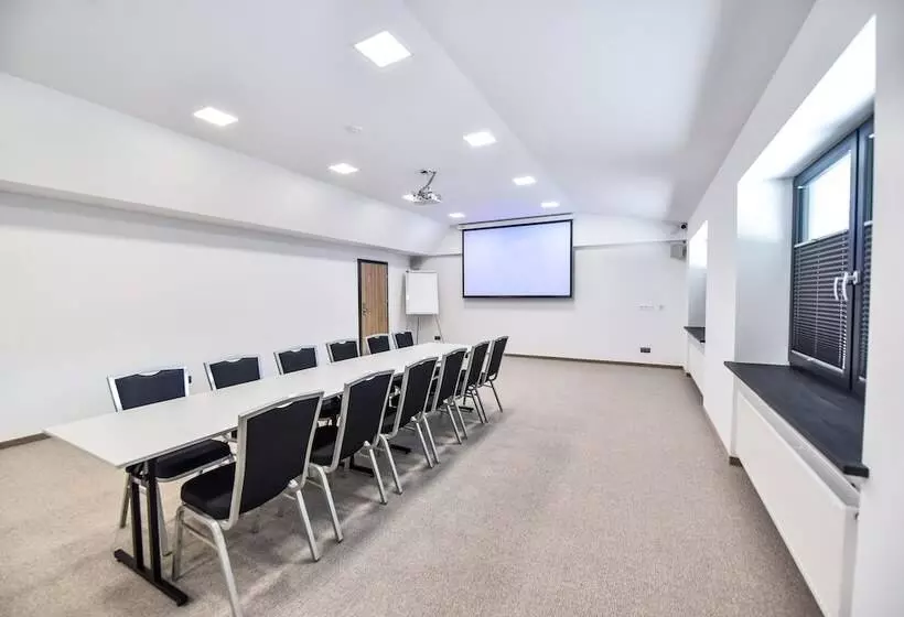 Hotelli Sport Rooms Spała