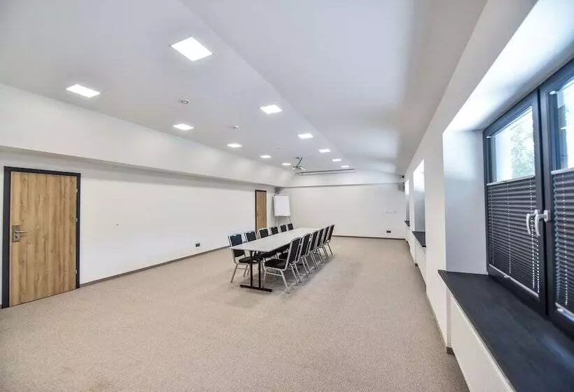 Hotelli Sport Rooms Spała