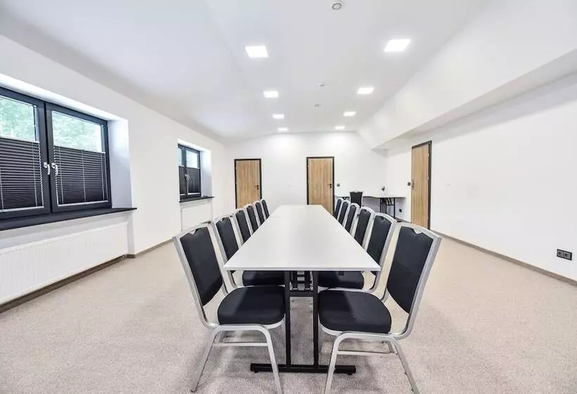 Hotelli Sport Rooms Spała