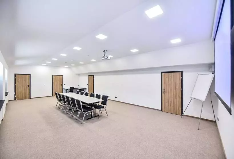 Hotelli Sport Rooms Spała