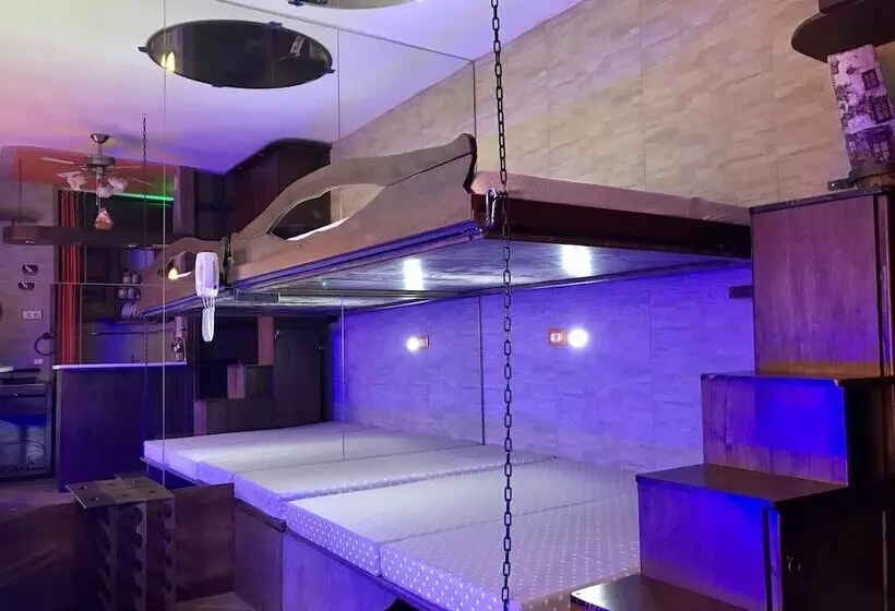 La Punta Dell Iceberg