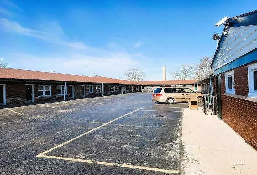 Manor Motel By Oyo Near Oak Brook/chicago Westchester