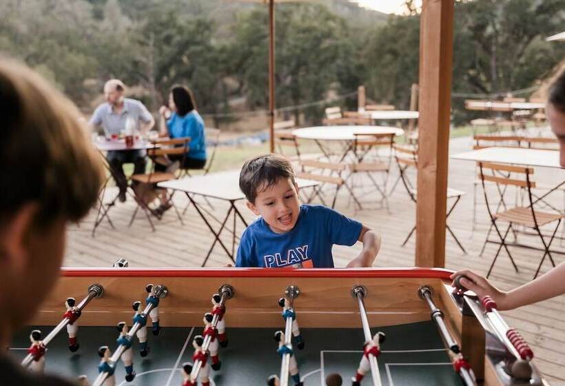 渡假胜地  Huttopia Wine Country