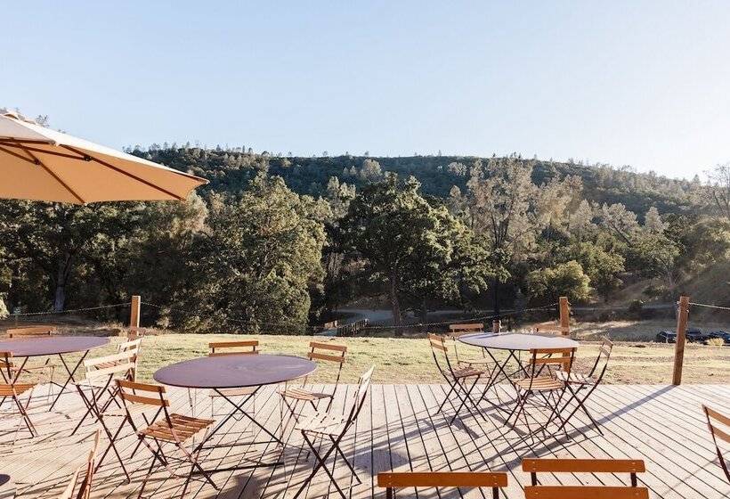 渡假胜地  Huttopia Wine Country