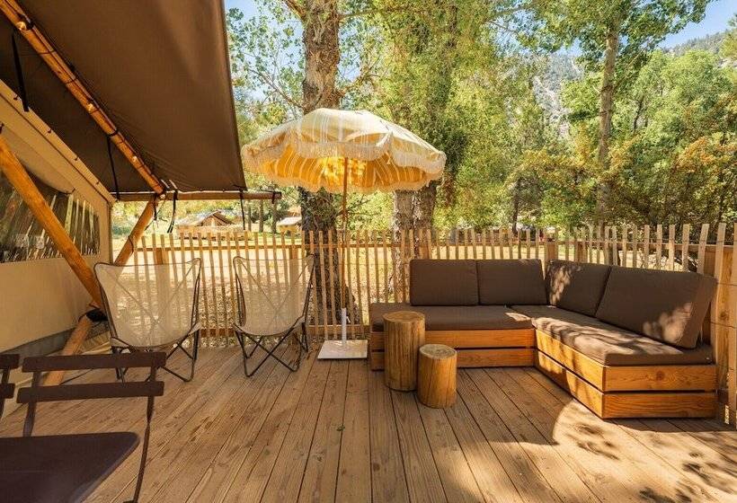 渡假胜地  Huttopia Wine Country