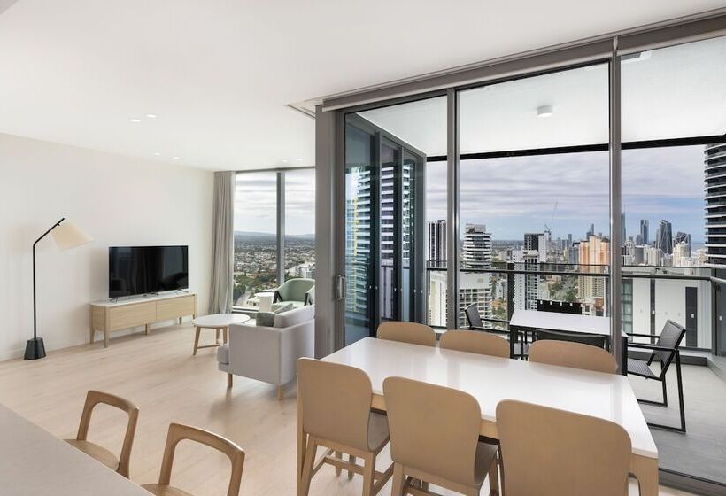 Signature Broadbeach Gclr