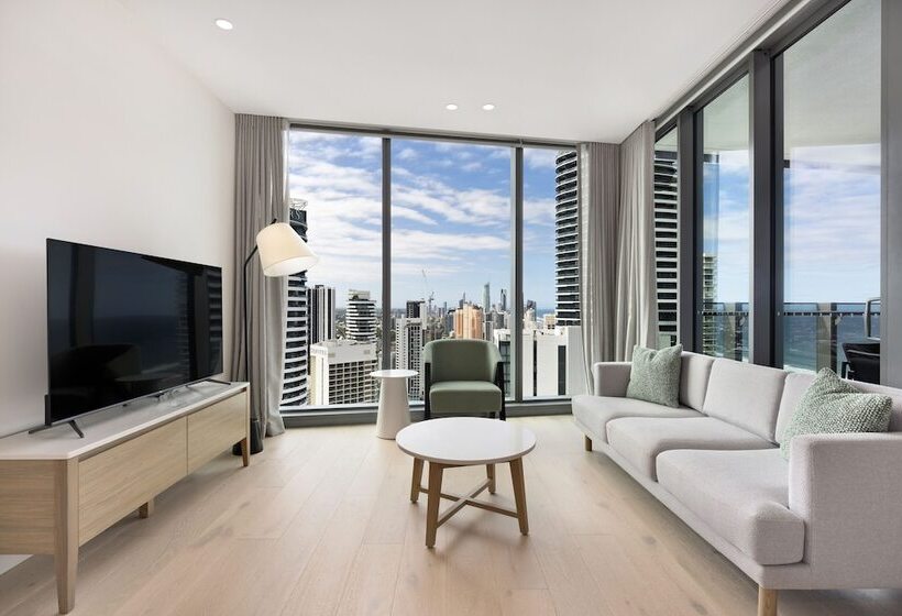 Signature Broadbeach Gclr