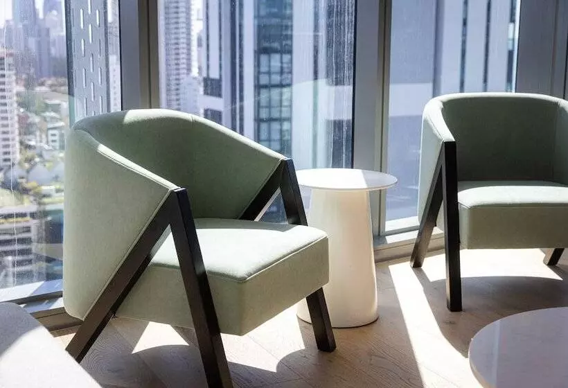 Signature Broadbeach   Gclr