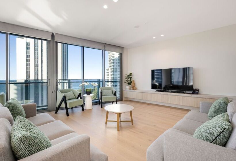 Signature Broadbeach   Gclr