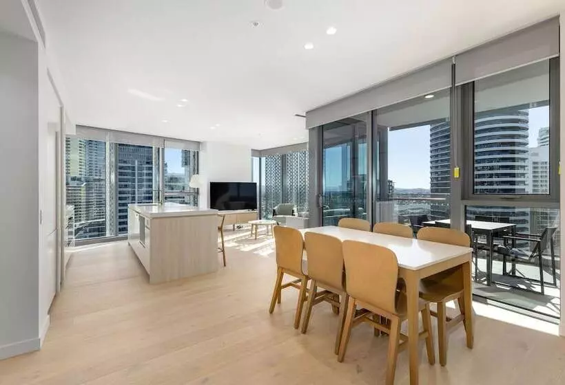 Signature Broadbeach   Gclr