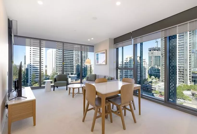 Signature Broadbeach   Gclr
