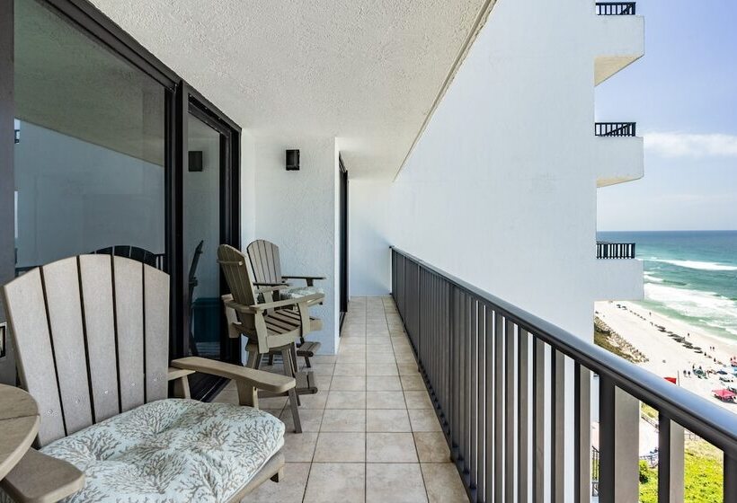 1 Incredible View By Avantstay Emerald Coast Views On Beach!
