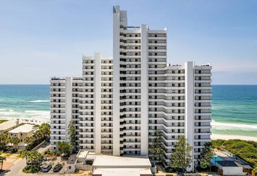 1 Incredible View By Avantstay Emerald Coast Views On Beach!