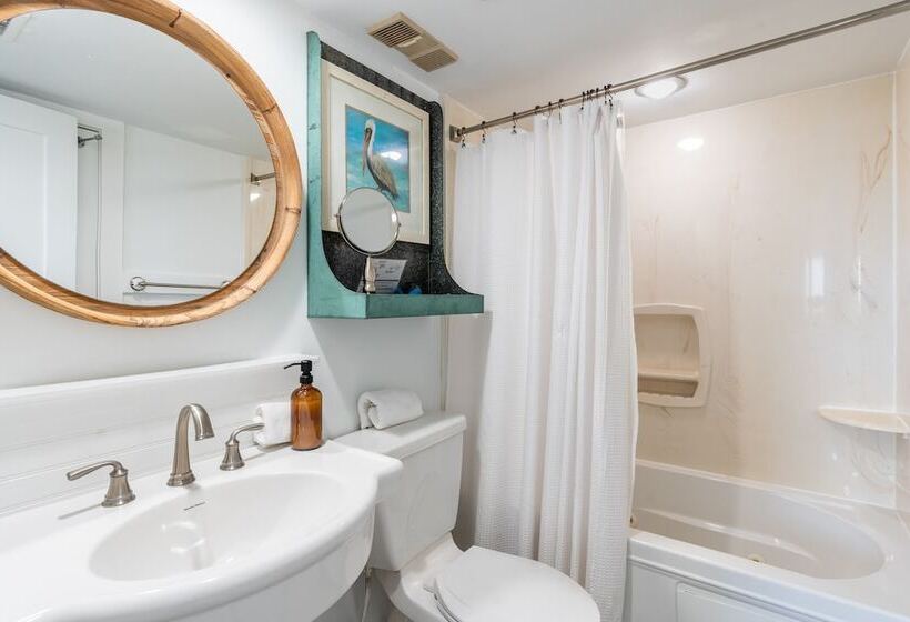 1 Incredible View By Avantstay Emerald Coast Views On Beach!