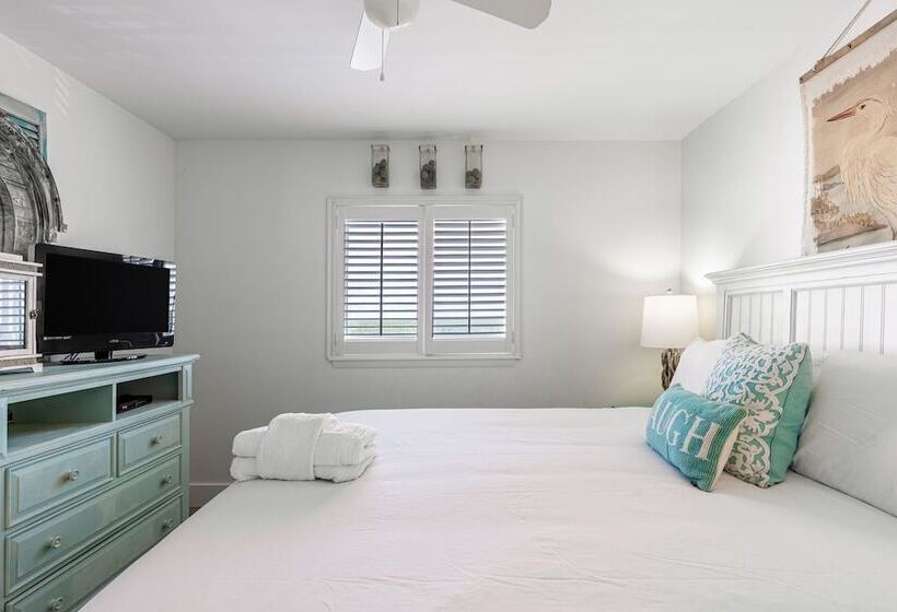 1 Incredible View By Avantstay Emerald Coast Views On Beach!