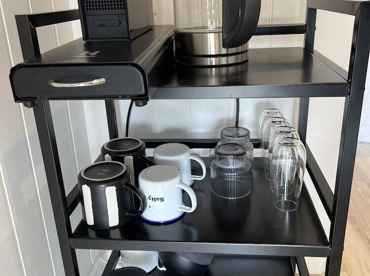 Seaside Cabin Retreat In Hayling Island