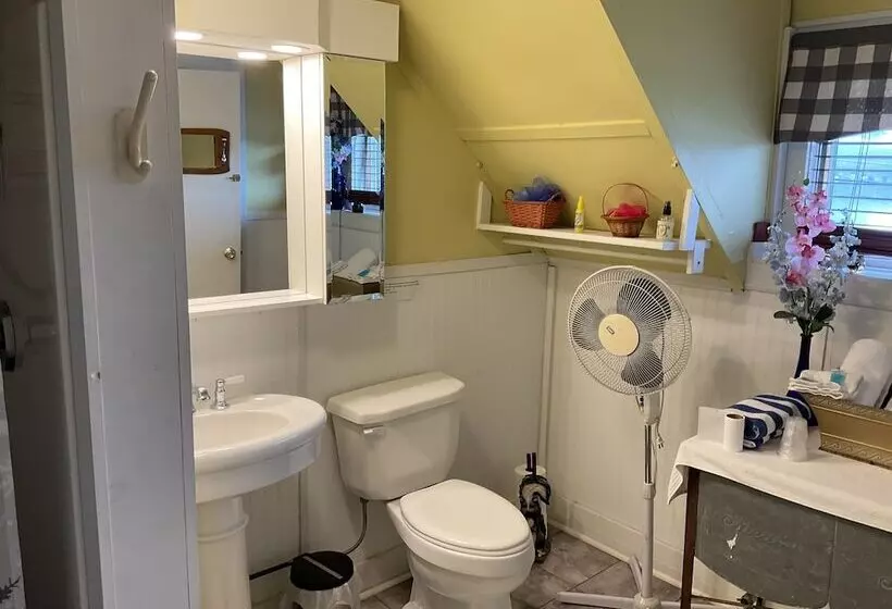 Aamiaismajoitus (B&B) Seymour Lake Lodge