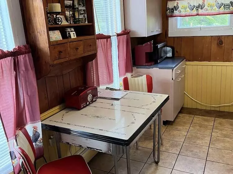 Aamiaismajoitus (B&B) Seymour Lake Lodge