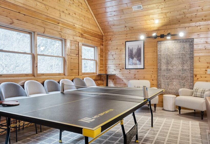 Brookshore By Avantstay Relaxing Backyard Creek, 10mins From Pigeon Forge