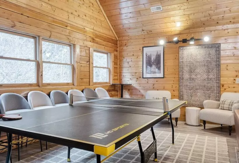 Brookshore By Avantstay Relaxing Backyard Creek, 10mins From Pigeon Forge