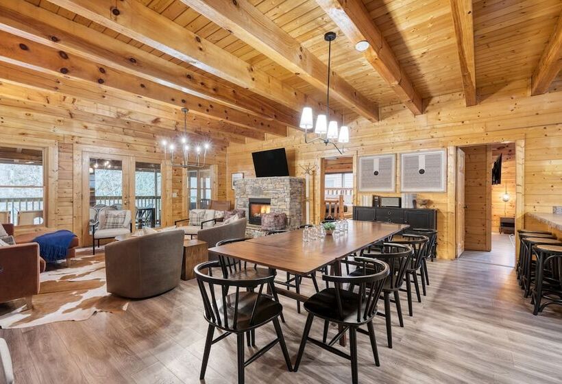 Brookshore By Avantstay Relaxing Backyard Creek, 10mins From Pigeon Forge