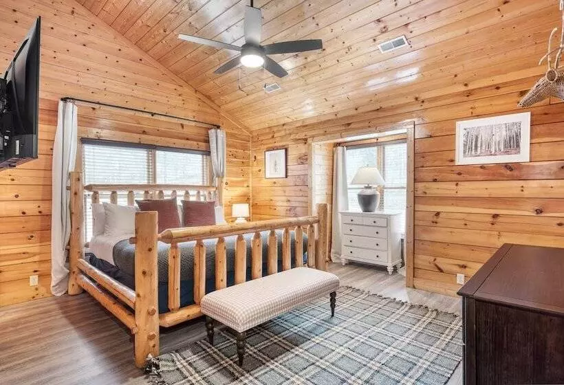 Brookshore By Avantstay Relaxing Backyard Creek, 10mins From Pigeon Forge