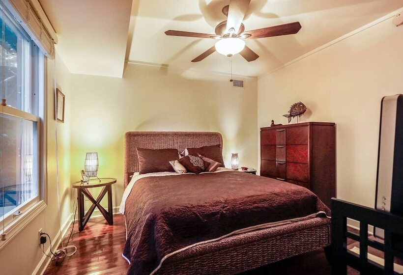 Emma S Escape By Avantstay Key West Central W/ Shared Pool & Hot Tub Month Long Stays Only