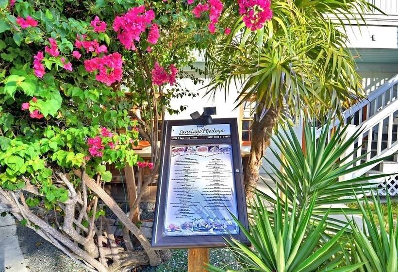 Emma S Escape By Avantstay Key West Central W/ Shared Pool & Hot Tub Month Long Stays Only