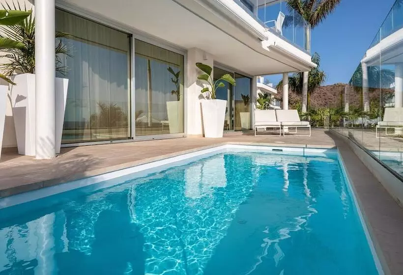 Grand Horizon Luxury Boutique Apartments