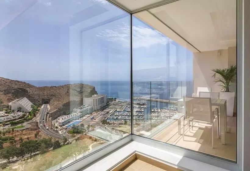 Grand Horizon Luxury Boutique Apartments