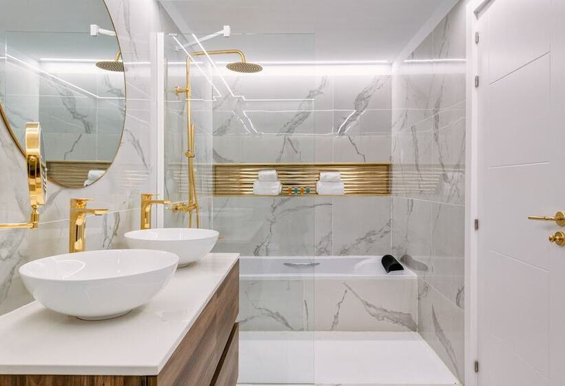 Grand Horizon Luxury Boutique Apartments