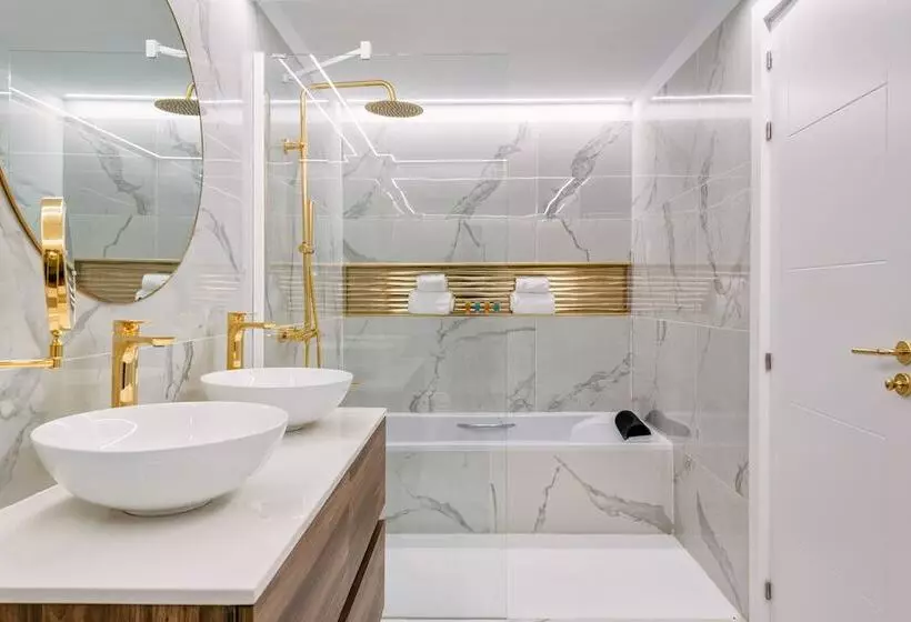 Grand Horizon Luxury Boutique Apartments