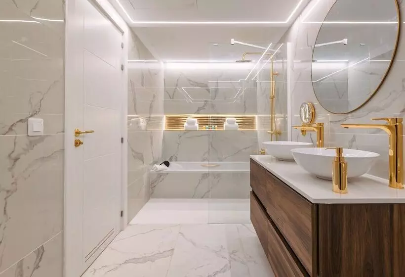 Grand Horizon Luxury Boutique Apartments