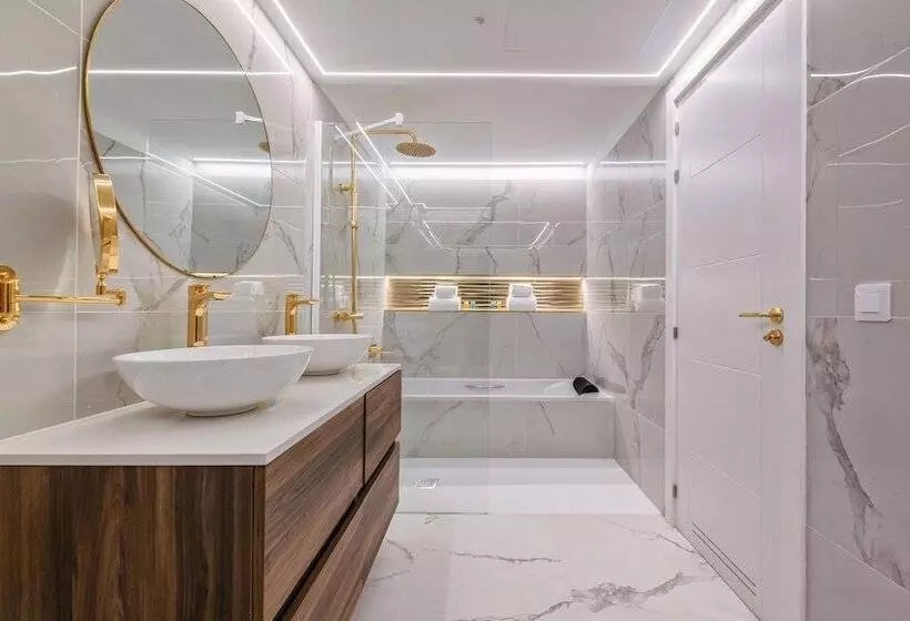 Grand Horizon Luxury Boutique Apartments