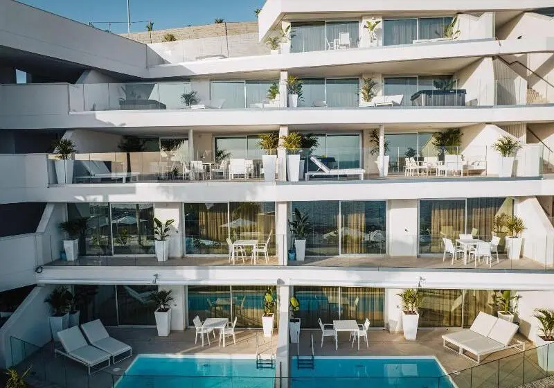 Grand Horizon Luxury Boutique Apartments