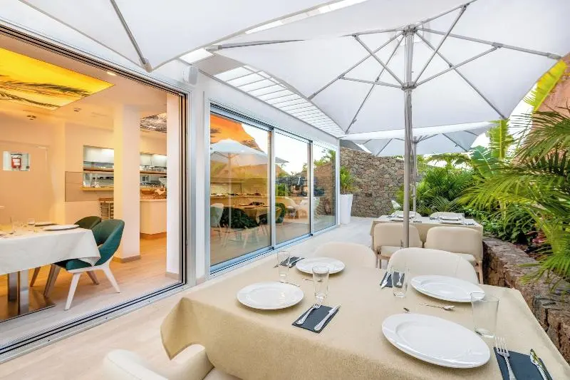 Grand Horizon Luxury Boutique Apartments