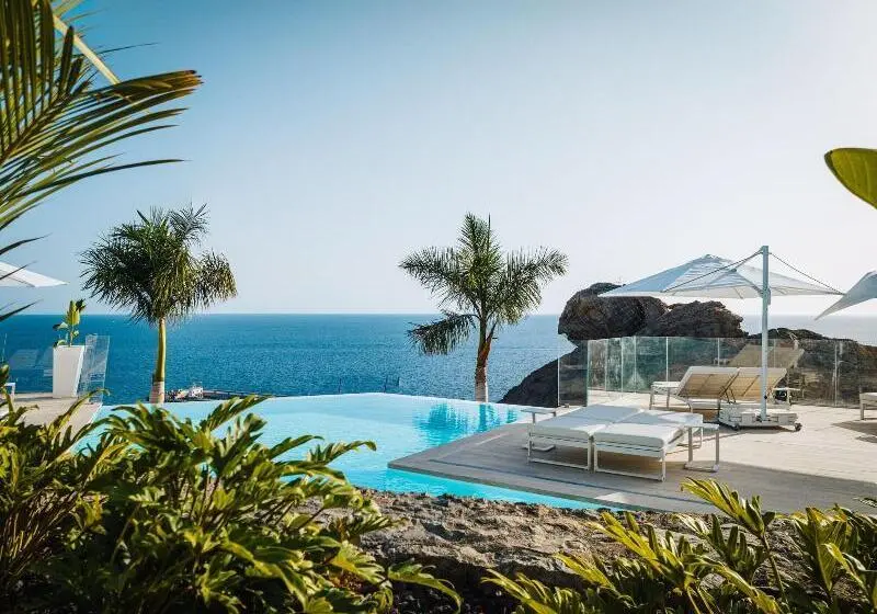 Grand Horizon Luxury Boutique Apartments