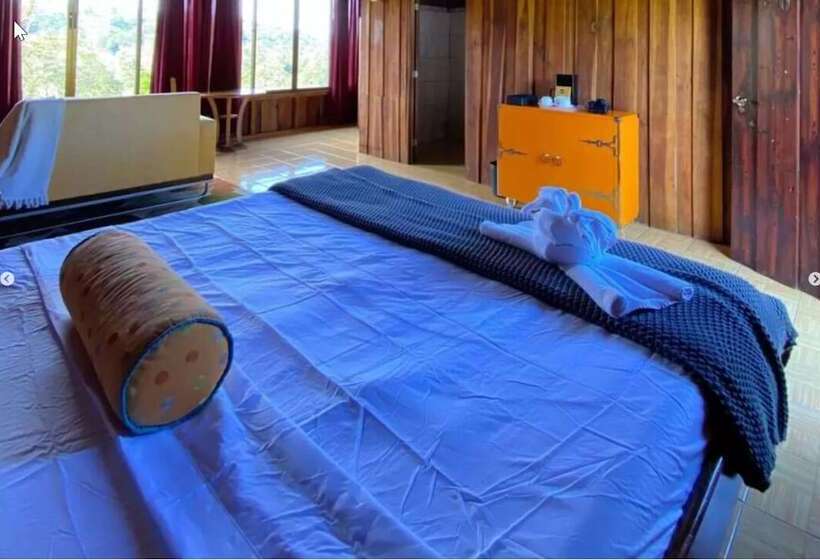 בית מלון כפרי Arenal Roca Lodge