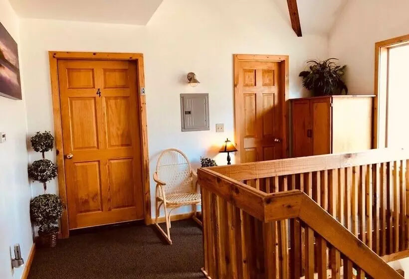 ホテル Lodge Suites