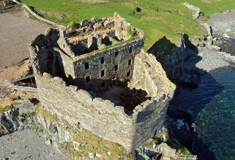 Hotelli Mingary Castle   Restaurant With Rooms