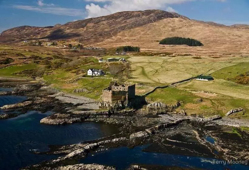 Hotelli Mingary Castle   Restaurant With Rooms